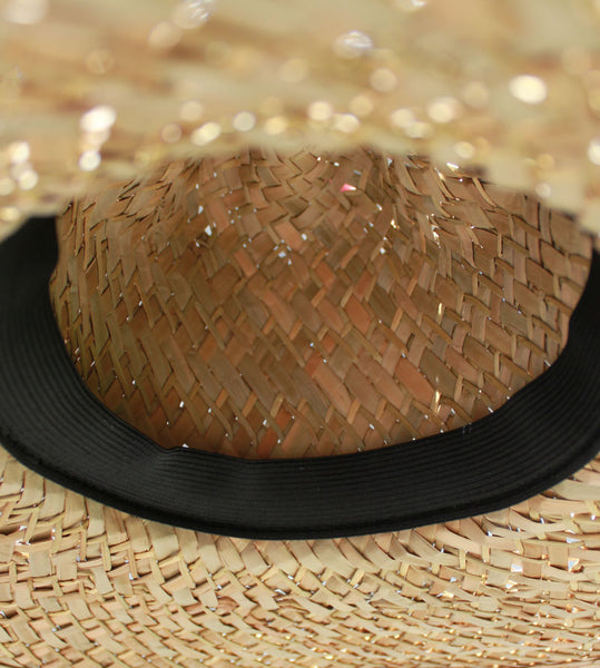 straw_hat_inside_bf6fa9b4-4639  display picture 2